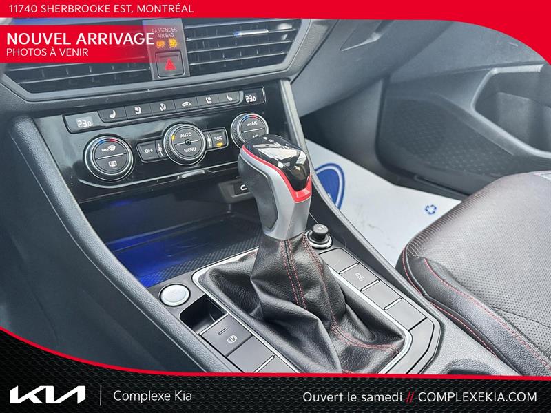 volkswagen Jetta GLI 2022 - 13