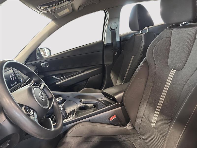 hyundai Elantra 2022 - 11