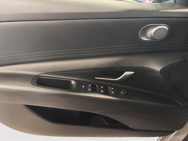 hyundai Elantra 2022 - 12