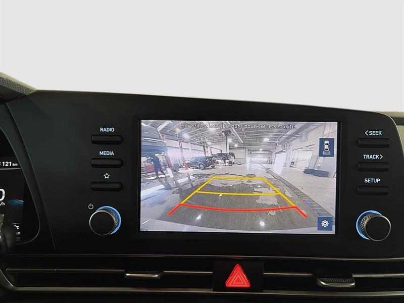 hyundai Elantra 2022 - 17