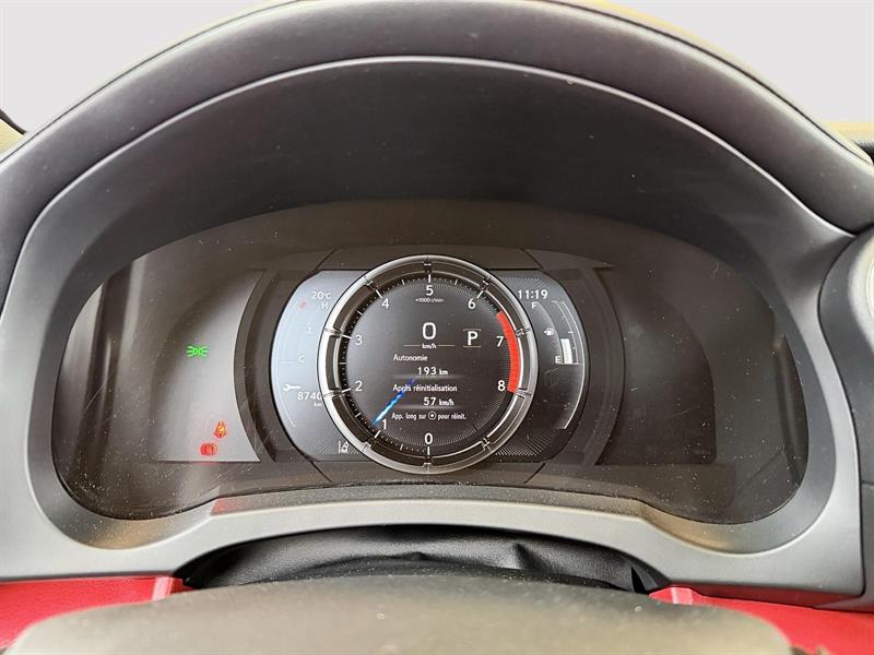 lexus IS 300 2022 - 3