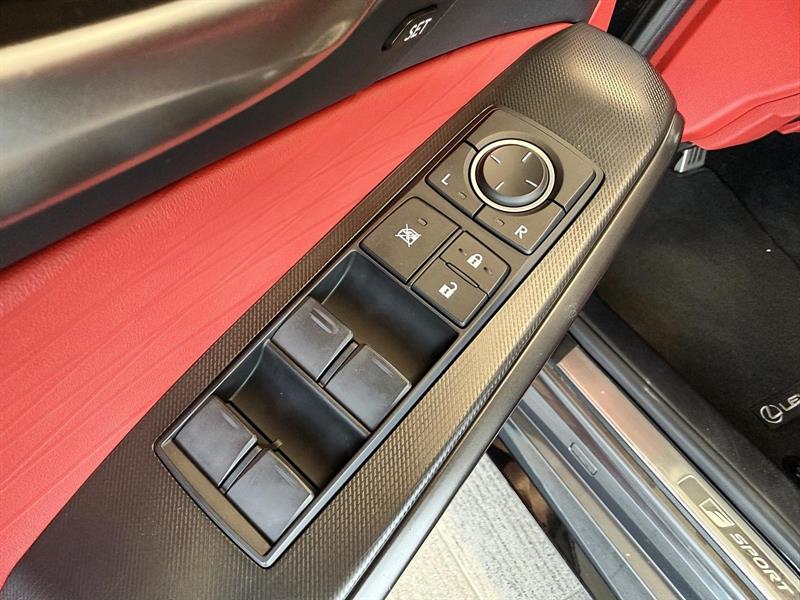 lexus IS 300 2022 - 21