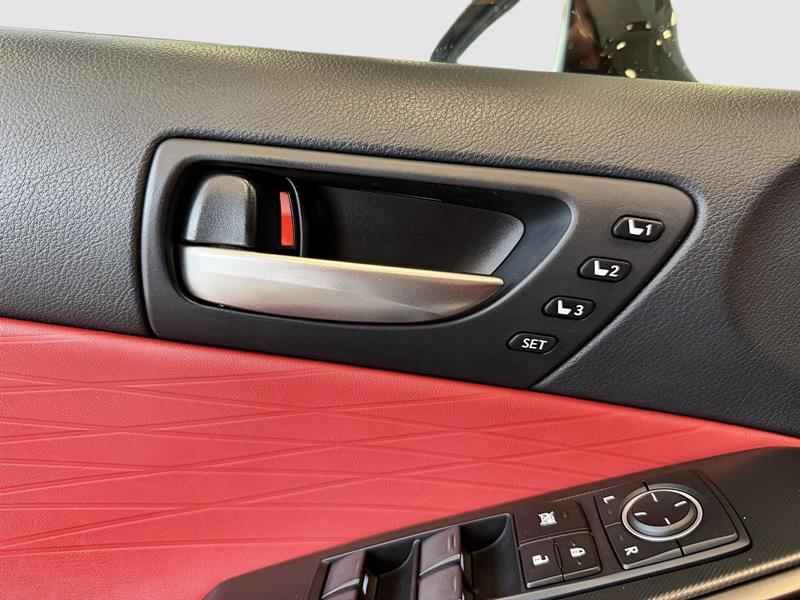 lexus IS 300 2022 - 22