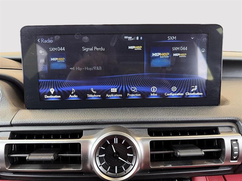 lexus IS 300 2022 - 25