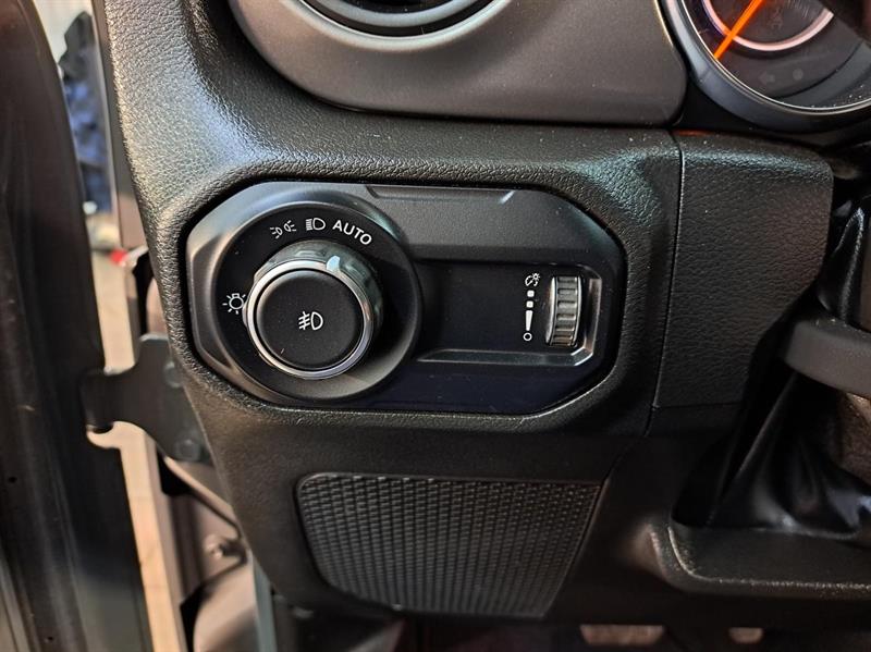 jeep Wrangler 2 Door 2023 - 7