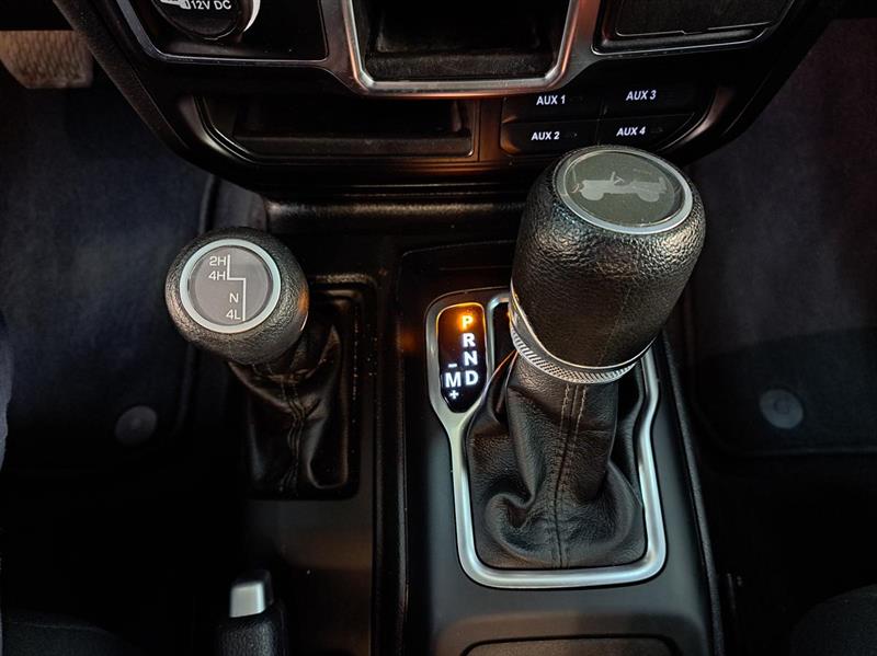 jeep Wrangler 2 Door 2023 - 13