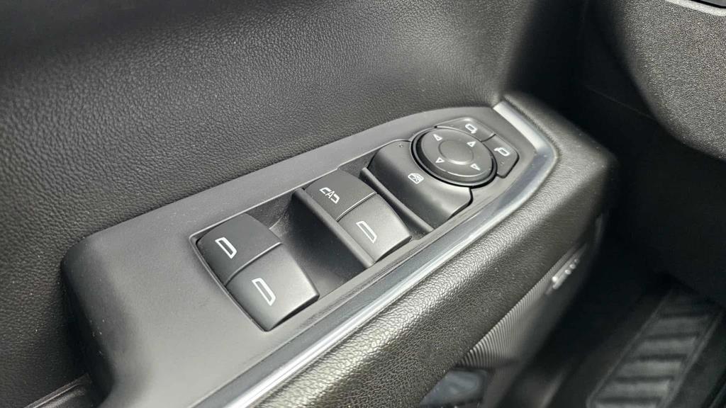 chevrolet Silverado 1500 2024 - 25