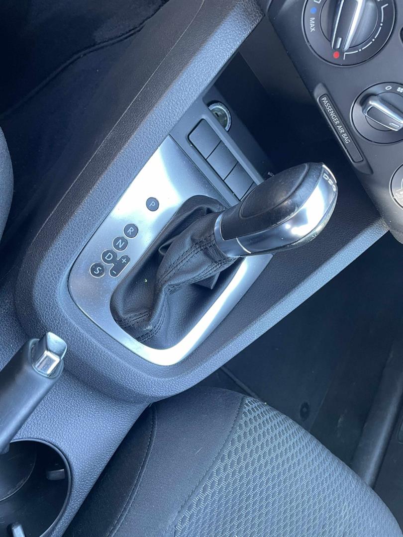 volkswagen Jetta Sedan 2011 - 11