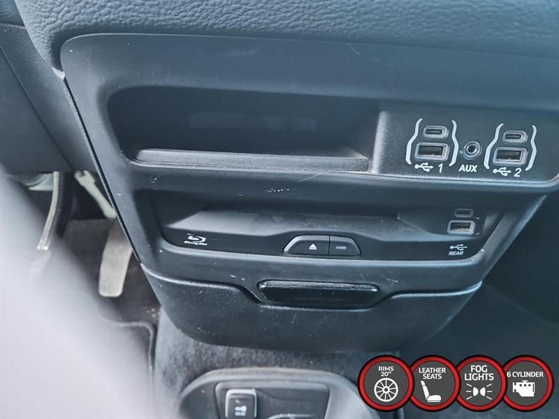 chrysler Pacifica 2022 - 16