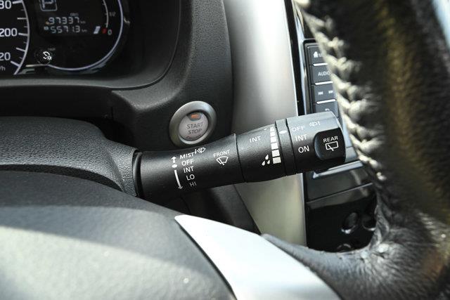 nissan Versa Note 2019 - 12