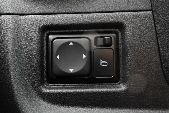 nissan Versa Note 2019 - 21