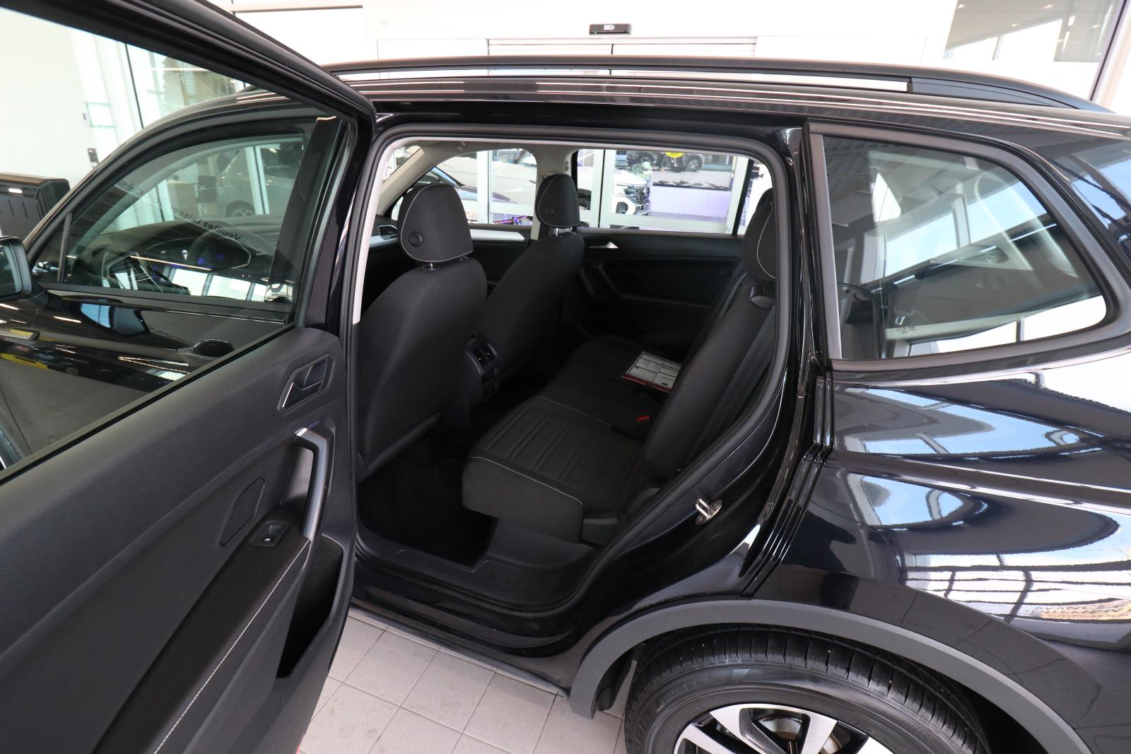 volkswagen Tiguan 2023 - 17