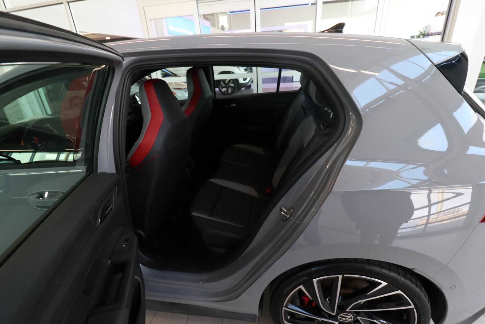 volkswagen Golf GTI 2023 - 16