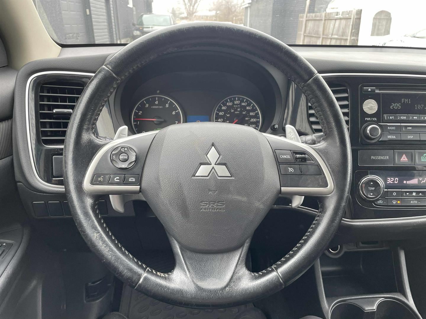 mitsubishi Outlander 2015 - 14