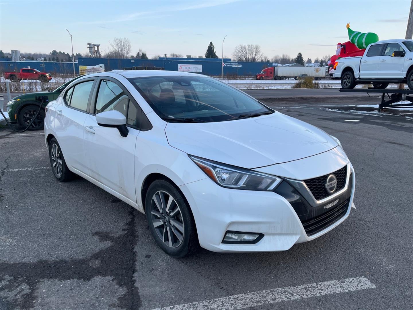 nissan Versa 2022 - 3