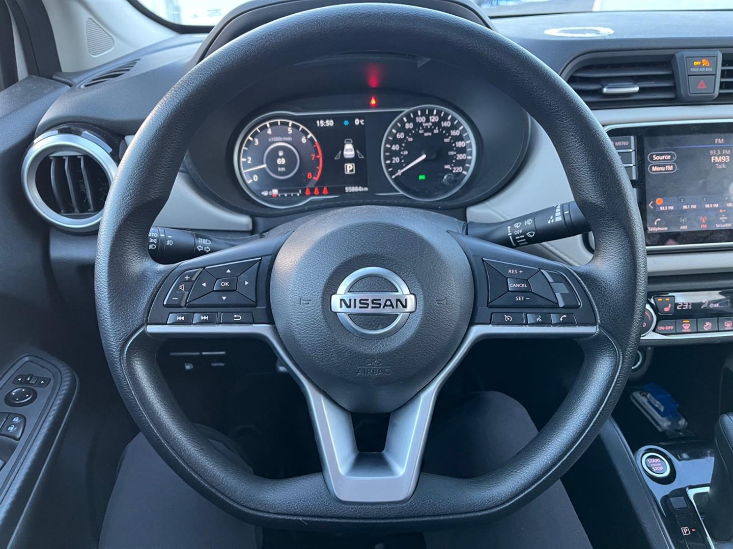 nissan Versa 2022 - 6