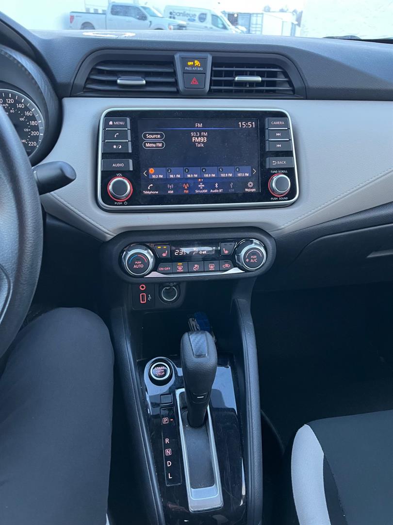 nissan Versa 2022 - 7