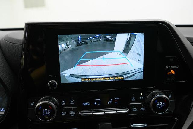 toyota Highlander 2023 - 16