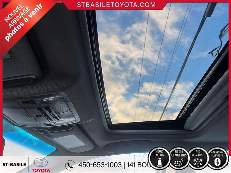 toyota Camry 2017 - 13