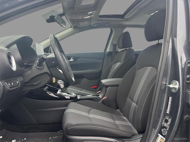 kia Forte 2023 - 9