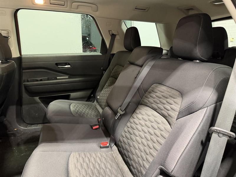 nissan Pathfinder 2022 - 10