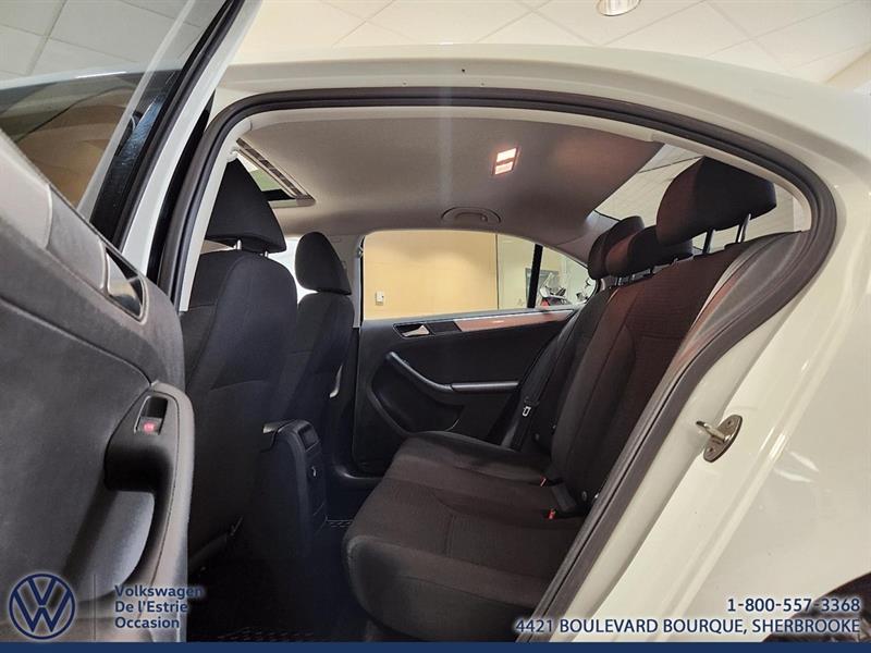 volkswagen Jetta 2015 - 11