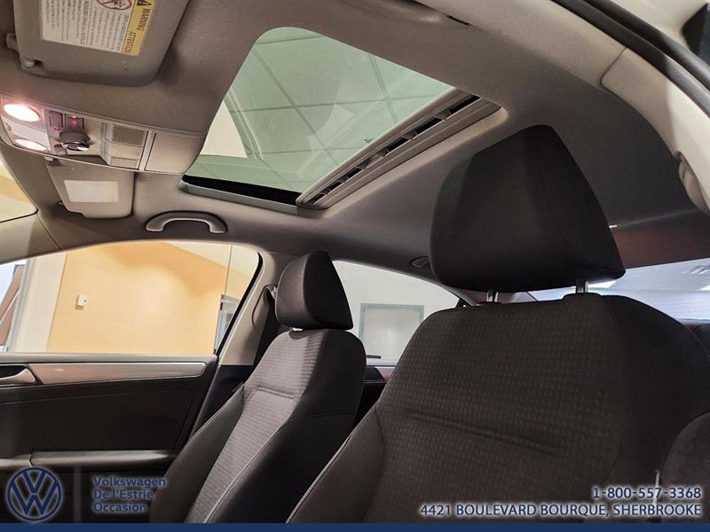 volkswagen Jetta 2015 - 12