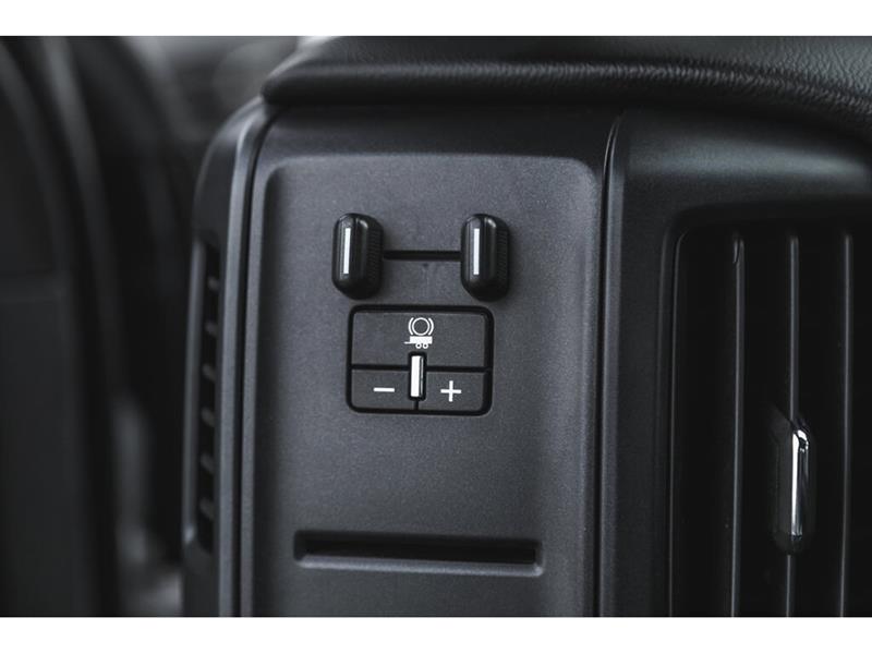 chevrolet Silverado 3500HD 2017 - 29