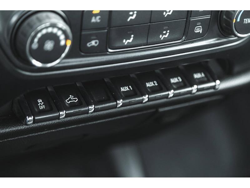 chevrolet Silverado 3500HD 2017 - 38