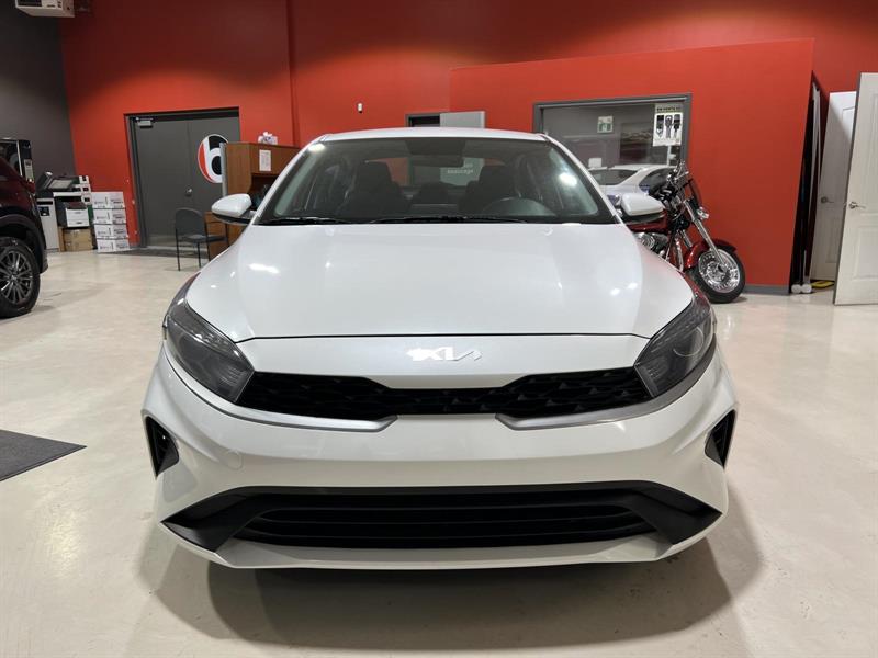 kia Forte 2023 - 11