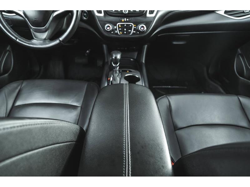 chevrolet Malibu 2022 - 24