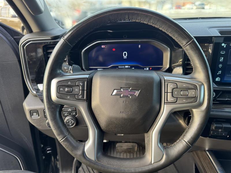 chevrolet Silverado 1500 2024 - 24