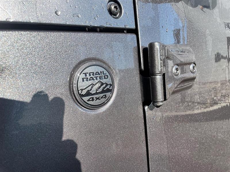 jeep Wrangler 2024 - 12