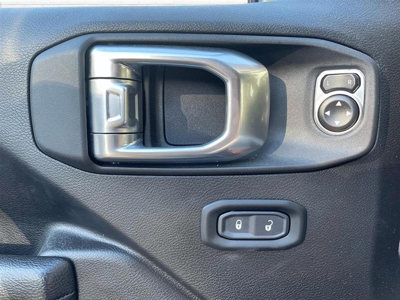 jeep Wrangler 2024 - 26