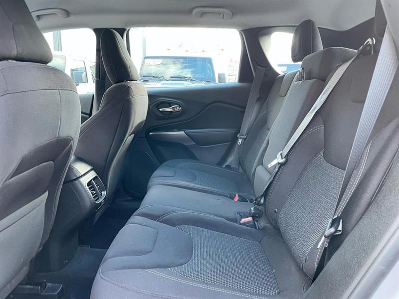 jeep Cherokee 2019 - 14