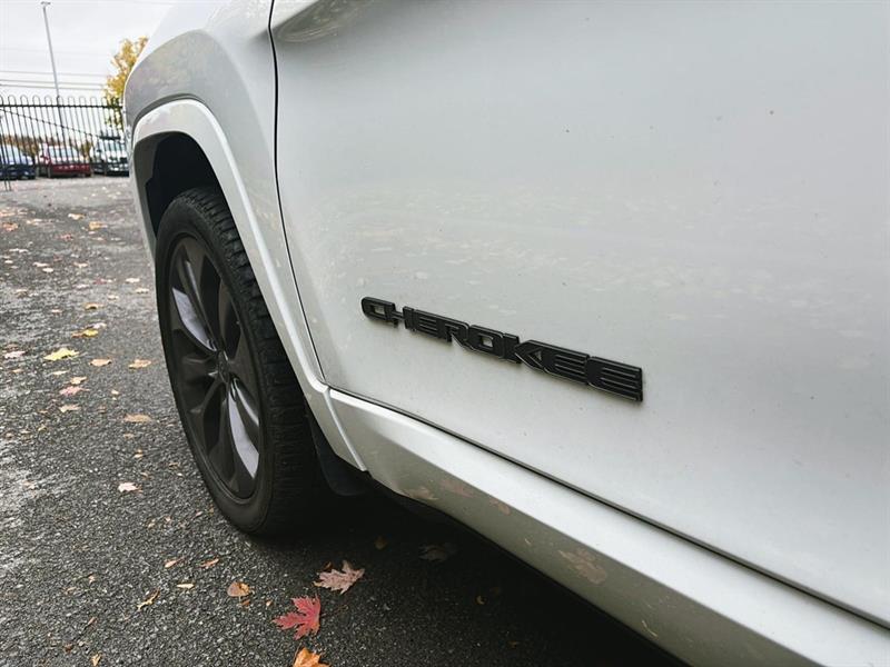 jeep Cherokee 2021 - 11