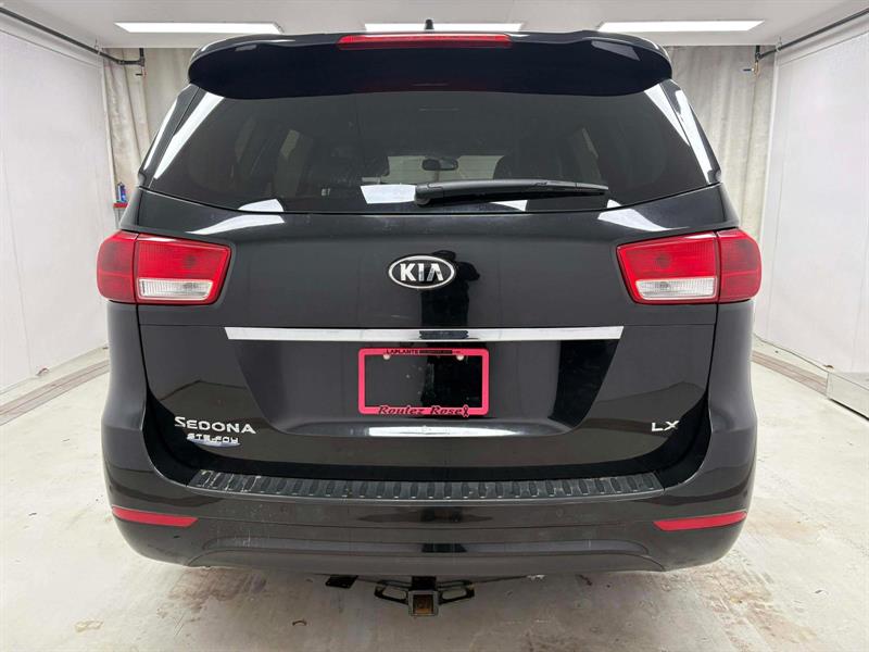 kia Sedona Lx 2016 - 5