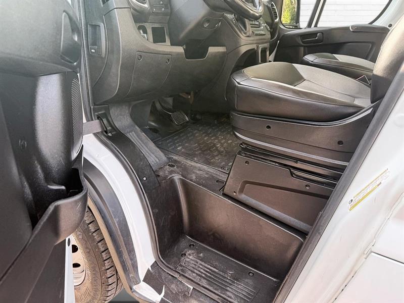 ram ProMaster Cargo Van 2023 - 17