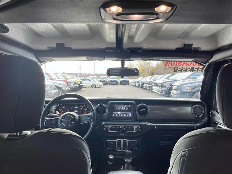 jeep Wrangler 2022 - 13