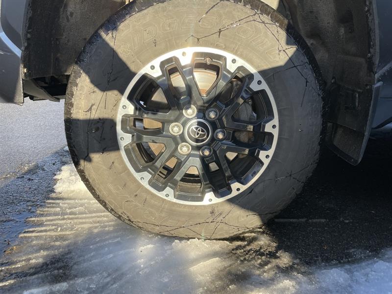 toyota Tundra 2023 - 11