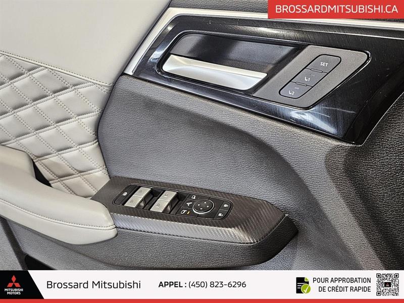 mitsubishi Outlander rechargeable 2023 - 33