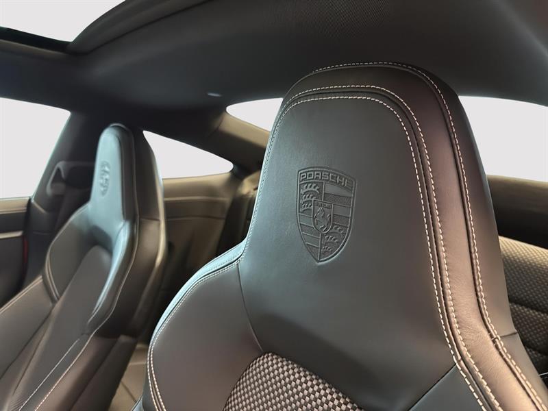 porsche 911 2024 - 25