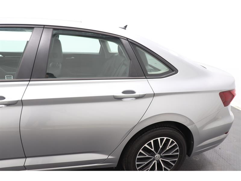 volkswagen Jetta 2020 - 4