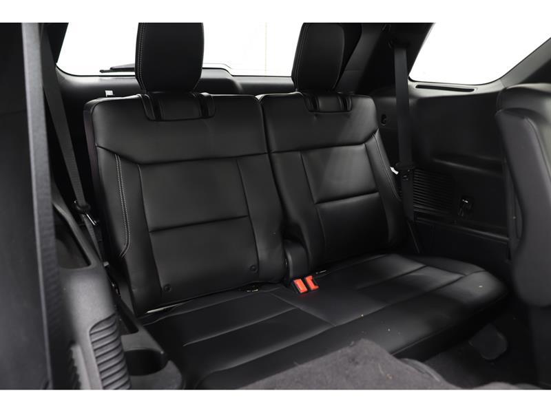 ford Explorer 2022 - 32