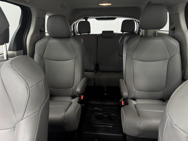 toyota Sienna 2022 - 30