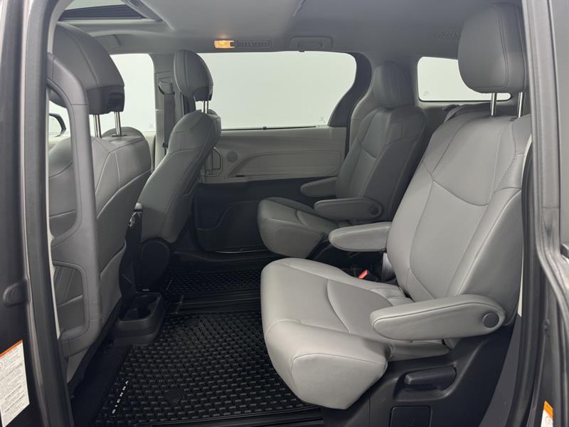 toyota Sienna 2022 - 31