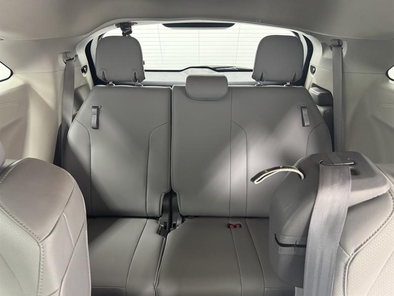 toyota Sienna 2022 - 32