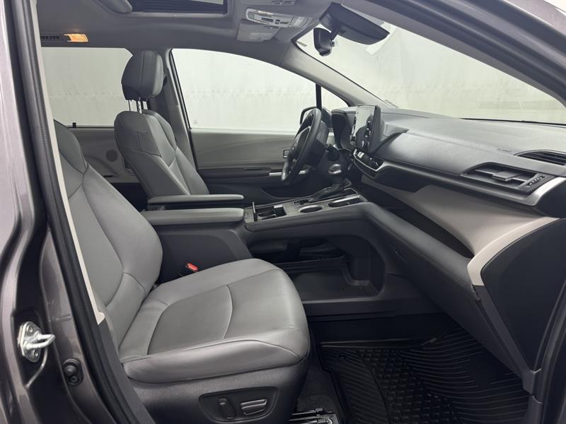 toyota Sienna 2022 - 34