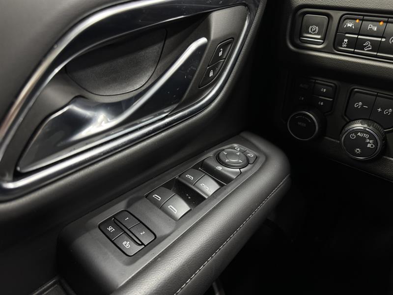 chevrolet Tahoe 2023 - 19