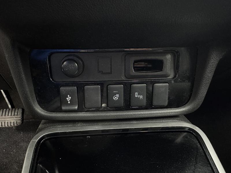 mitsubishi Outlander 2019 - 24